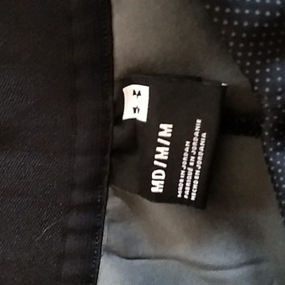 Women's Under Armour black insulated under layer or jogging pants size M - Picture 2 of 15